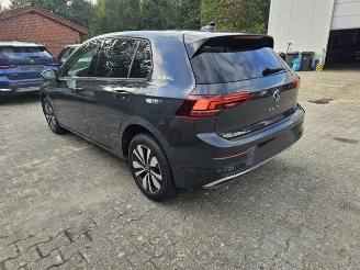 krockskadad bil auto Volkswagen Golf 1.5 TSI DSG Goal 2025/5