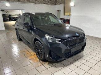 Schadeauto BMW iX1 xDrive30 M Sport HUD/AHK/360/NAVI 2024/2