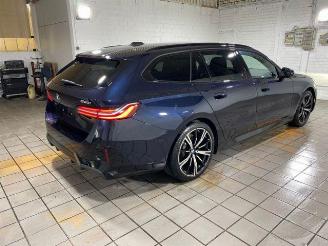 BMW 5-serie i Touring M Sport HUD/AHK/360/H&K/NAVI picture 2
