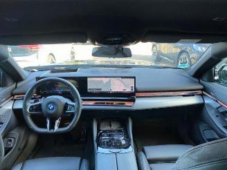 BMW i5 eDrive40 Touring M Sport HUD/AHK/360/H&K/NAVI picture 15
