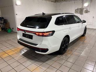 Volkswagen Passat Variant 1.5 TSI e-Hybrid R-Line HUD/KAM picture 10