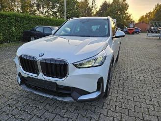 krockskadad bil auto BMW X1 sDrive18d KAM/NAVI 2024/9