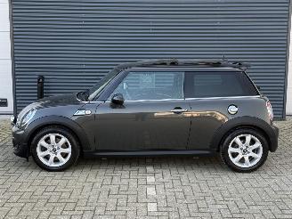 Mini Cooper S 1.6 Unieke Km stand Pano Cruise Leder Navi Clima picture 2