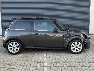 Mini Cooper S 1.6 Unieke Km stand Pano Cruise Leder Navi Clima picture 5