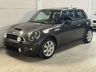 skadebil auto Mini Cooper S 1.6 Unieke Km stand Pano Cruise Leder Navi Clima 2011/5