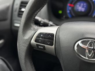 Toyota Auris 1.8 Hybrid | Camera | Clima | Unieke km stand | picture 31