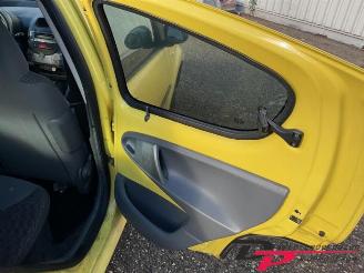 Peugeot 107 107, Hatchback, 2005 / 2014 1.0 12V picture 6