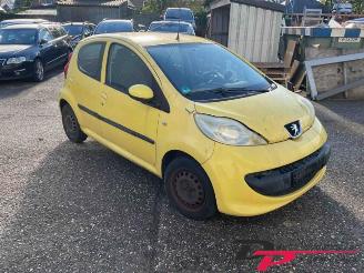 Coche siniestrado Peugeot 107 107, Hatchback, 2005 / 2014 1.0 12V 2008/1