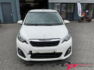Uttjänta bilar auto Peugeot 108 108, Hatchback, 2014 1.0 12V 2015/1