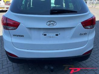 Hyundai Ix35 iX35 (LM), SUV, 2009 / 2015 2.0 16V picture 16