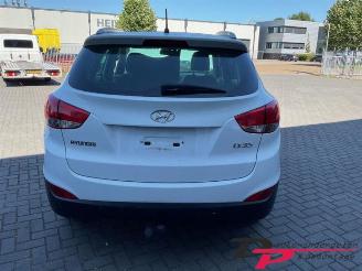 Hyundai Ix35 iX35 (LM), SUV, 2009 / 2015 2.0 16V picture 6