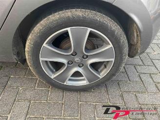 Renault Clio Clio IV (5R), Hatchback 5-drs, 2012 / 2021 0.9 Energy TCE 90 12V picture 16