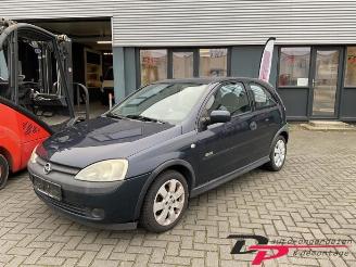 Coche siniestrado Opel Corsa Corsa C (F08/68), Hatchback, 2000 / 2009 1.2 16V 2001/2