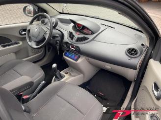 Renault Twingo Twingo II (CN), Hatchback 3-drs, 2007 / 2014 1.2 16V GT TCE picture 10