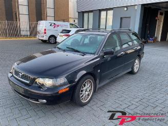Autoverwertung Volvo V-40 V40 (VW), Combi, 1995 / 2004 2.0 16V Turbo 2004/8