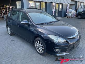 Hyundai I-30 i30 Crosswagon (WWH), Combi, 2007 / 2012 1.6 CVVT 16V picture 6