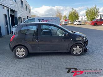 Renault Twingo Twingo II (CN), Hatchback 3-drs, 2007 / 2014 1.2 16V picture 4