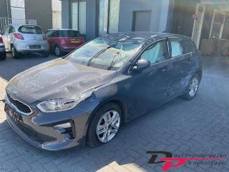 Vrakbiler auto Kia Cee d Ceed (CDB5/CDBB), Hatchback 5-drs, 2018 1.0i T-GDi 12V 2021/6