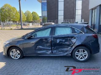 Kia Cee d Ceed (CDB5/CDBB), Hatchback 5-drs, 2018 1.0i T-GDi 12V picture 8