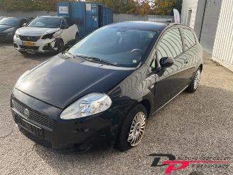Vrakbiler auto Fiat Grande Punto Grande Punto (199), Hatchback, 2005 1.2 2006/2