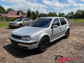 Vrakbiler auto Volkswagen Golf Golf IV (1J1), Hatchback, 1997 / 2005 2.0 1999/8
