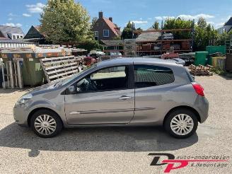 Renault Clio Clio III (BR/CR), Hatchback, 2005 / 2014 1.2 16V TCe 100 picture 8