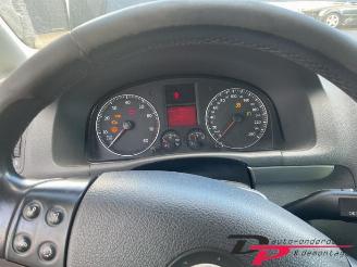 Volkswagen Touran Touran (1T1/T2), MPV, 2003 / 2010 2.0 FSI 16V picture 10