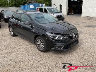 Vrakbiler auto Renault Mégane Megane IV (RFBB), Hatchback 5-drs, 2015 1.2 Energy TCE 130 2018/1