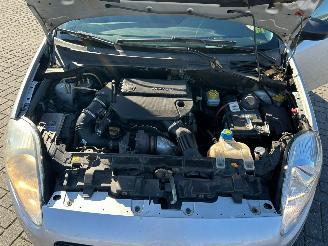 Fiat Punto 1.3Diesel  Euro 5 Airco picture 13