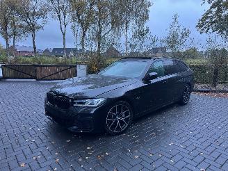 uszkodzony samochody osobowe BMW 5-serie 530e M Sport Touring  Panorama HUD Ambiance Trekhaak VOL 2024/1