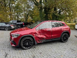 Mercedes GLA Mercedes-Benz GLA 250 e Panoramadach Camera Ambiance VOL! picture 26