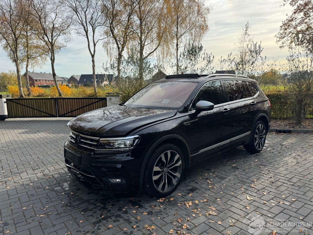 Volkswagen Tiguan Volkswagen Tiguan Allspace Highline 4Motion PANO HUD Trekhaak VOL