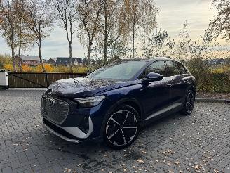 Vaurioauto  passenger cars Audi Q4 Audi Q4 e-tron S-Line 50 e-tron Quattro Leder Camera 2023/2