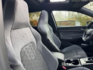 Volkswagen Golf Volkswagen Golf 8 DSG R-Line Panorama HUD Ambiance VOL picture 19