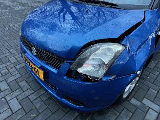 Suzuki Swift 1.3 GLS picture 21