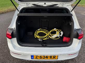Volkswagen Golf Volkswagen Golf 1.4 GTE Ehybrid 245pk DSG 2021 Wit picture 7