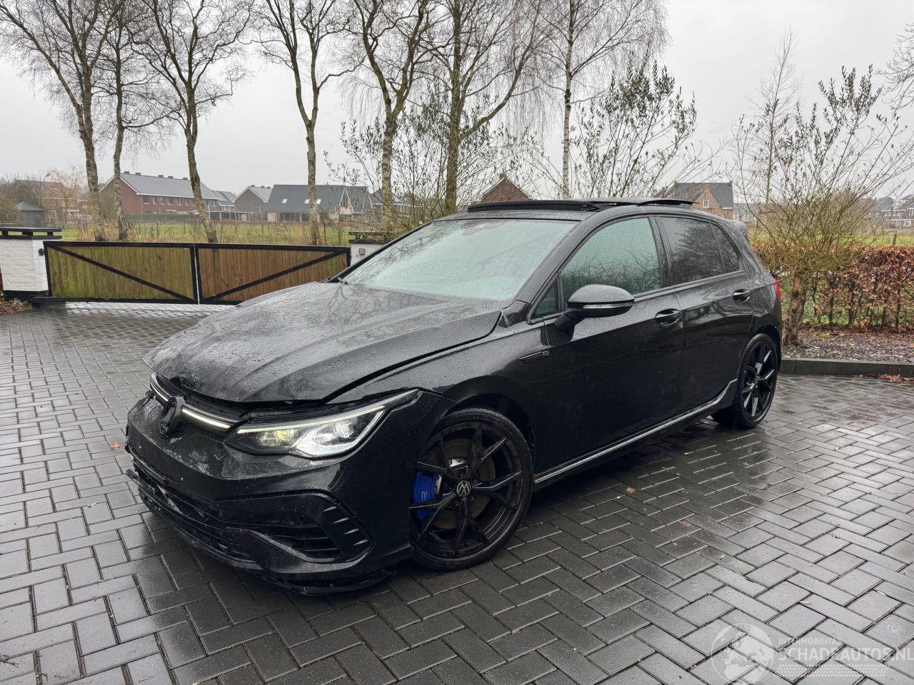 Volkswagen Golf Volkswagen Golf 8 R TSI Performance 4Motion PANO AKRAPOVIC!