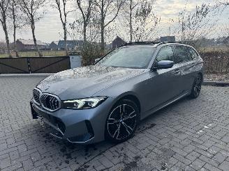 Vaurioauto  passenger cars BMW 3-serie BMW 318D 3 Touring M Sport PANORAMA Ambiance VOL !! 2024/3