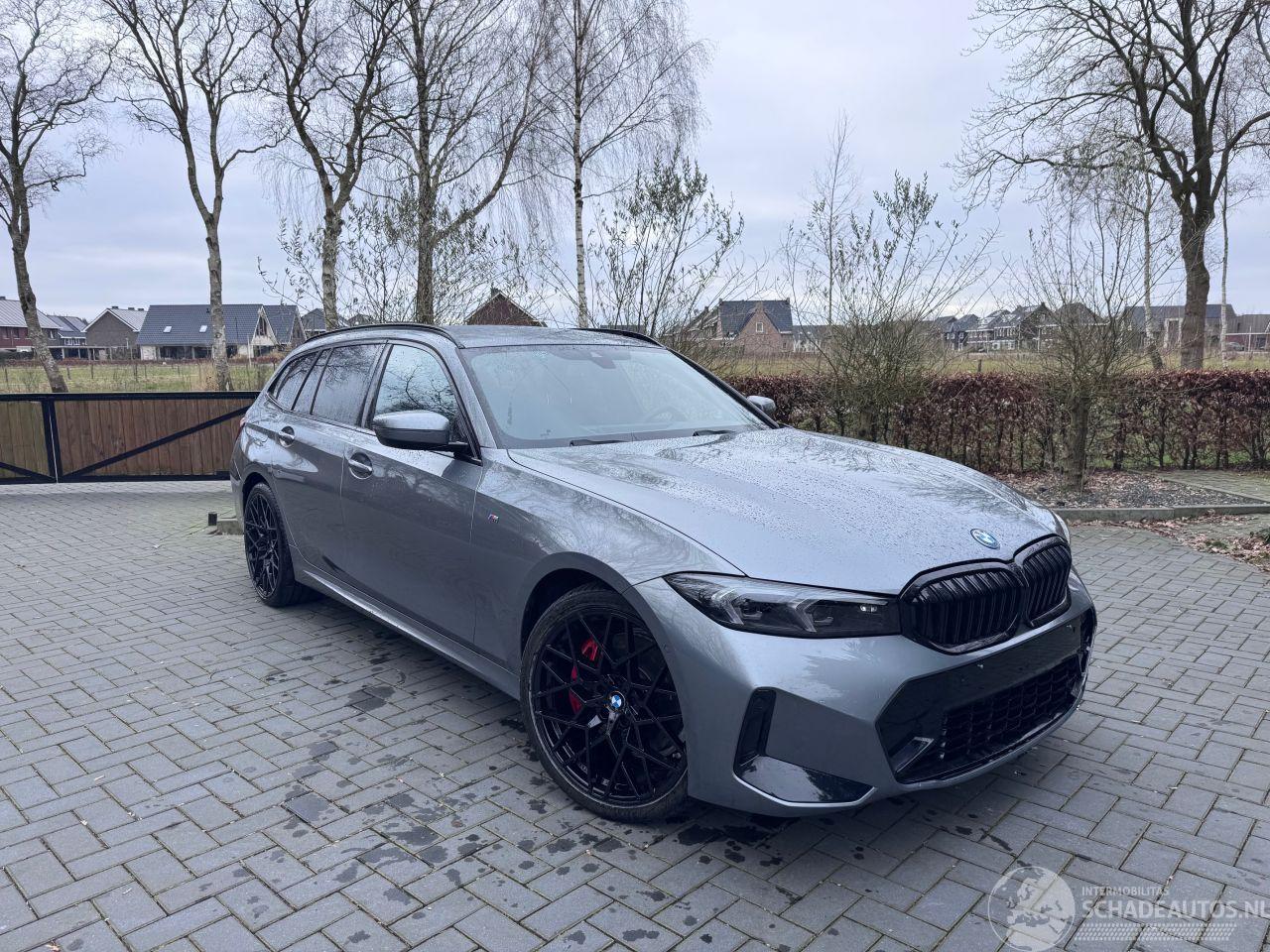 BMW 3-serie 330 3 Touring 330 e xDrive M Sport 2025 Trekhaak Leer VOL!