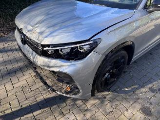 Volkswagen Tiguan Volkswagen Tiguan 1.5 eTSI DSG R-Line Leder HUD Camera VOL picture 26