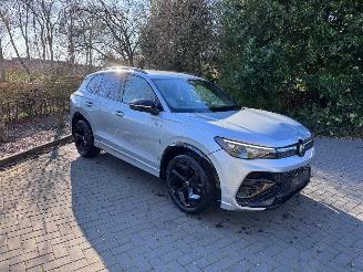 Volkswagen Tiguan Volkswagen Tiguan 1.5 eTSI DSG R-Line Leder HUD Camera VOL picture 9