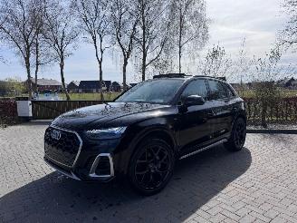 skadebil auto Audi Q5 Q5 55 TFSI e Quattro S line Panorama AHK Camera Massage VOL 2023/7