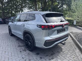 Volkswagen Tayron Tayron 1.5 TSI eHybrid 150 kW Elegance PANO HUD Trekhaak VOL! picture 2