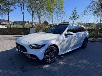 Vaurioauto  passenger cars Mercedes C-klasse C 300 C T-Modell C 300 T e PANORAMA Ambiance 360 camera AHK VOL 2022/2