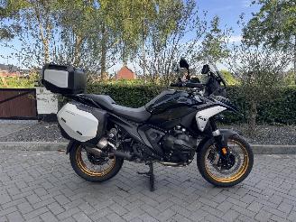 krockskadad bil motor BMW R 1300 GS BMW BMW R 1300 GS TRIPLE BLACK AKRAPOVIC AUTOMATIC VOL VOL 2024/8