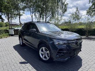Volkswagen Tiguan Volkswagen Tiguan 1.5 TSI eHybrid R-Line PANO Massage Trekhaak Sportstoelen ! picture 13