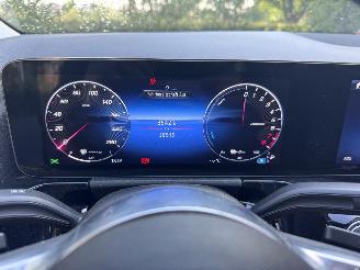 Mercedes GLA Mercedes-Benz GLA 250e AMG Panorama 360view AHK Leder VOL picture 18