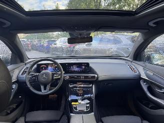 Mercedes EQC Mercedes-Benz EQC EQC 400 4Matic AMG PANORAMA Camera Trekhaak VOL picture 4