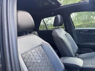 Volkswagen T-Roc T-Roc R-Line 1.5 TSI DSG PANORAMA IQ-Light Camera  VOL picture 16