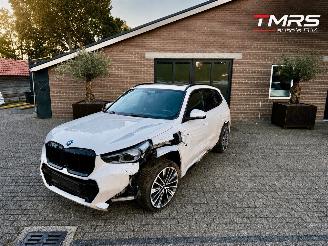 Damaged car BMW X1 BMW X1 xDrive 30 e M Sport PANORAMA HUD Trekhaak VOLL 2023/2